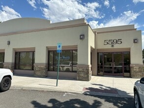 5595 S Kietzke Ln, Reno, NV à louer Photo de l’immeuble– Image 2 sur 8