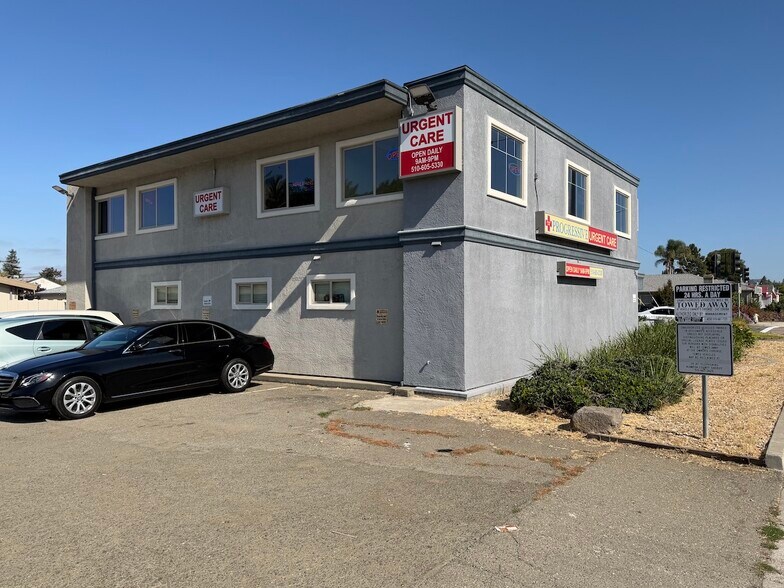 22101 Redwood Rd, Castro Valley, CA à louer - Photo de l’immeuble – Image 3 sur 9