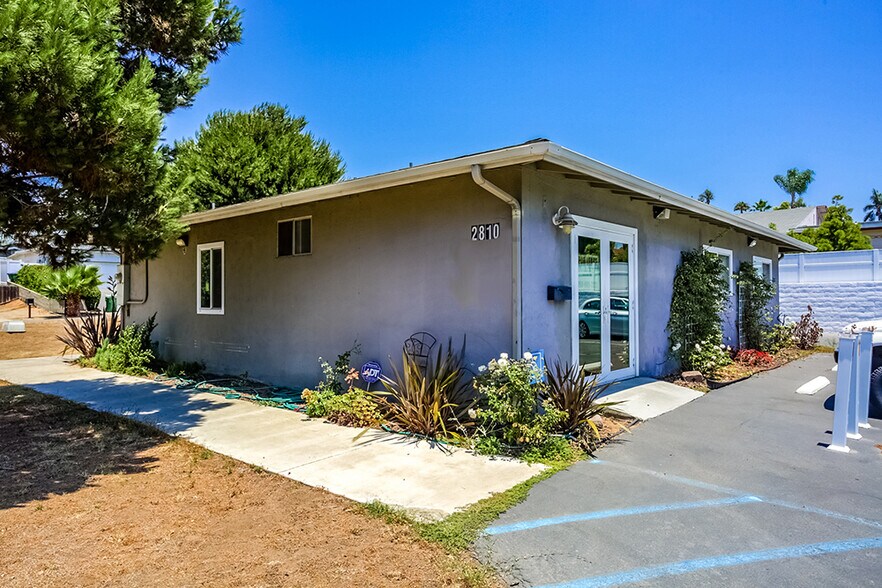 2808-2810 Pio Pico Dr, Carlsbad, CA à louer - Photo de l’immeuble – Image 1 sur 15