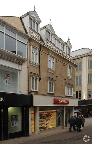 54-55 Briggate, Leeds à vendre - Photo de l’immeuble – Image 3 sur 7
