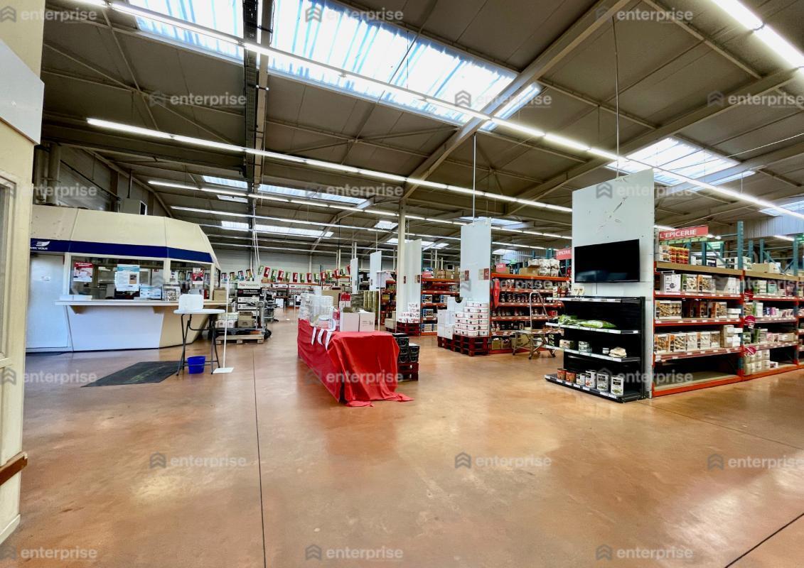 Local d'activités dans Rivery à vendre Photo intérieure– Image 1 sur 5