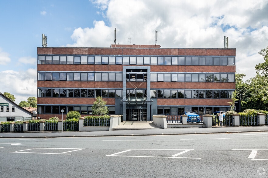 Marsland Rd, Sale à vendre - Photo principale – Image 1 sur 4