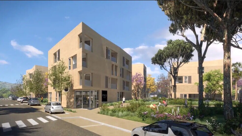 Local commercial dans Hyères à louer - Photo de l’immeuble – Image 3 sur 4