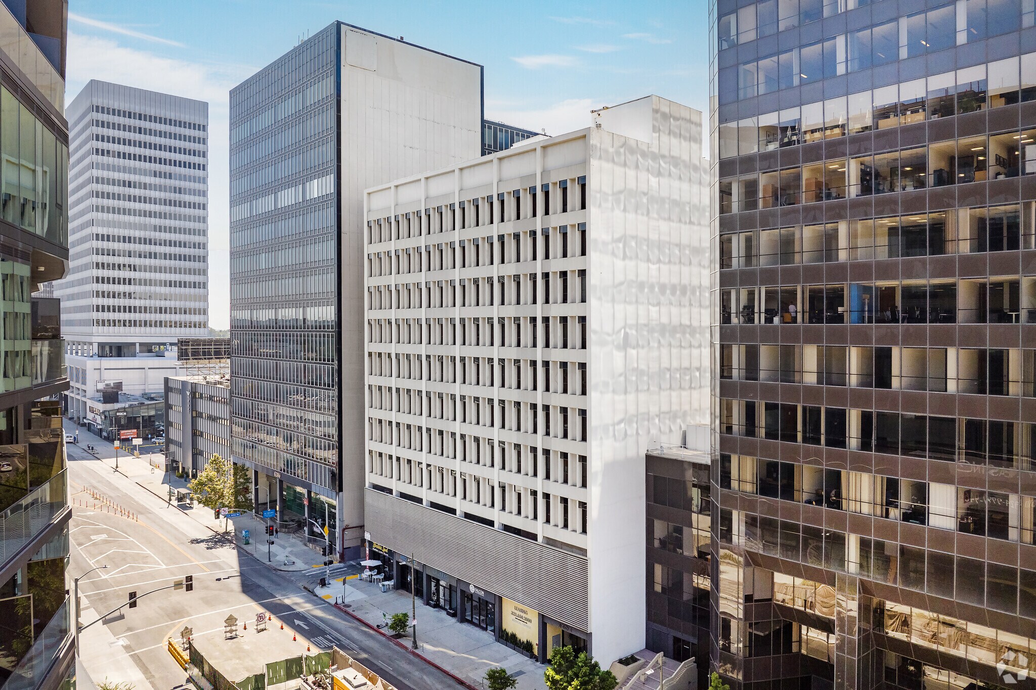 6404 Wilshire Blvd, Los Angeles, CA à louer Photo principale– Image 1 sur 30