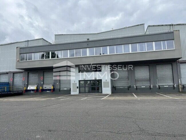 Plus de détails pour Bureau, Local d'activités à louer