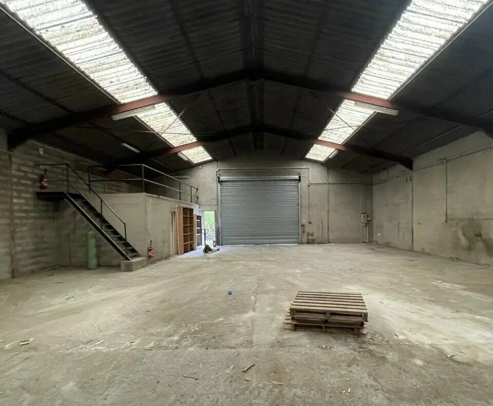 Local d’activités dans Beauvais à louer Photo de l’immeuble– Image 1 sur 22