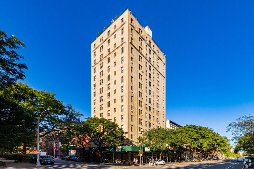 50 W 106th St, New York, NY à louer - Photo de l’immeuble – Image 3 sur 3