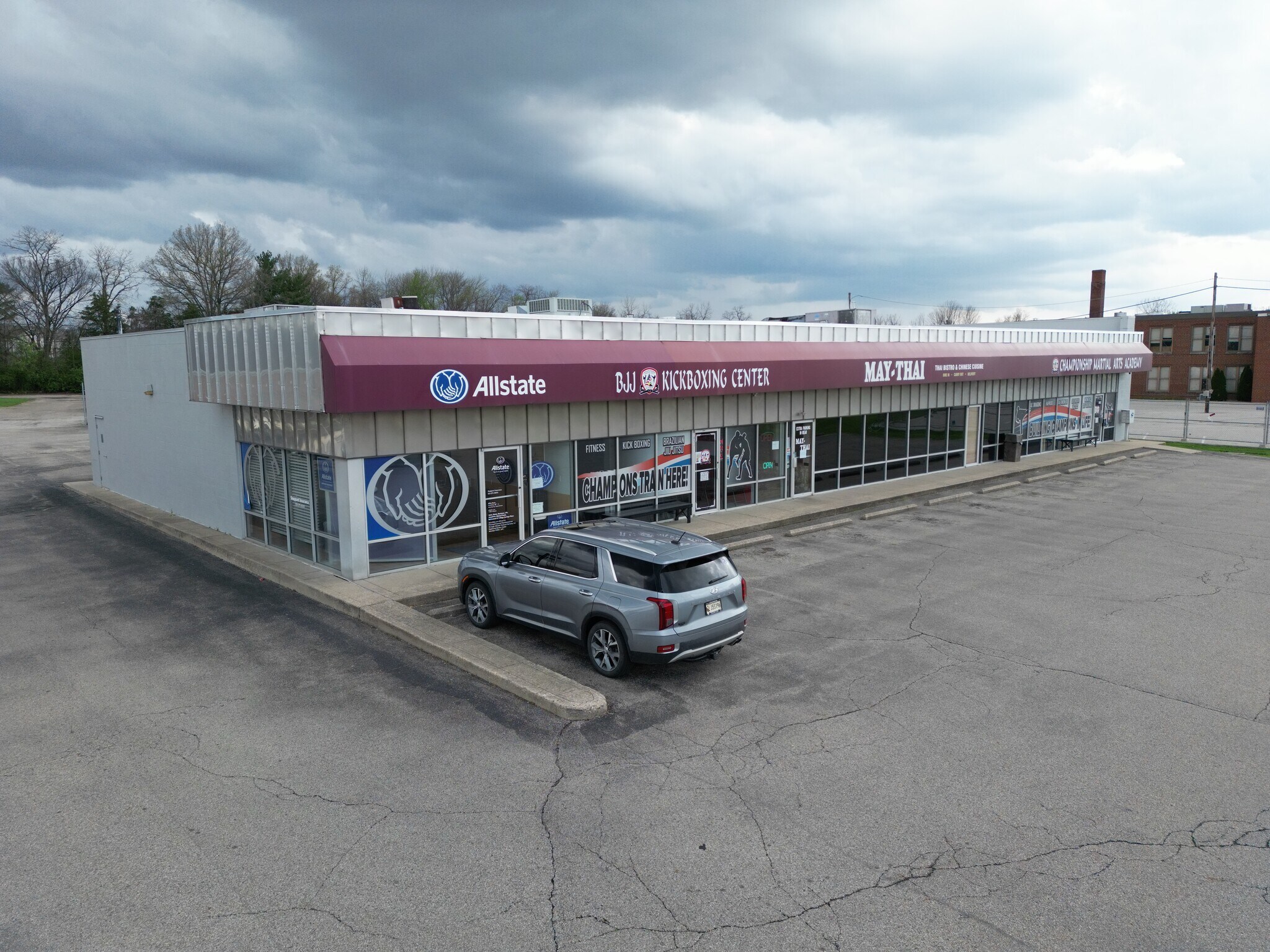 1053 State Route 28, Milford, OH à louer Photo principale– Image 1 sur 14