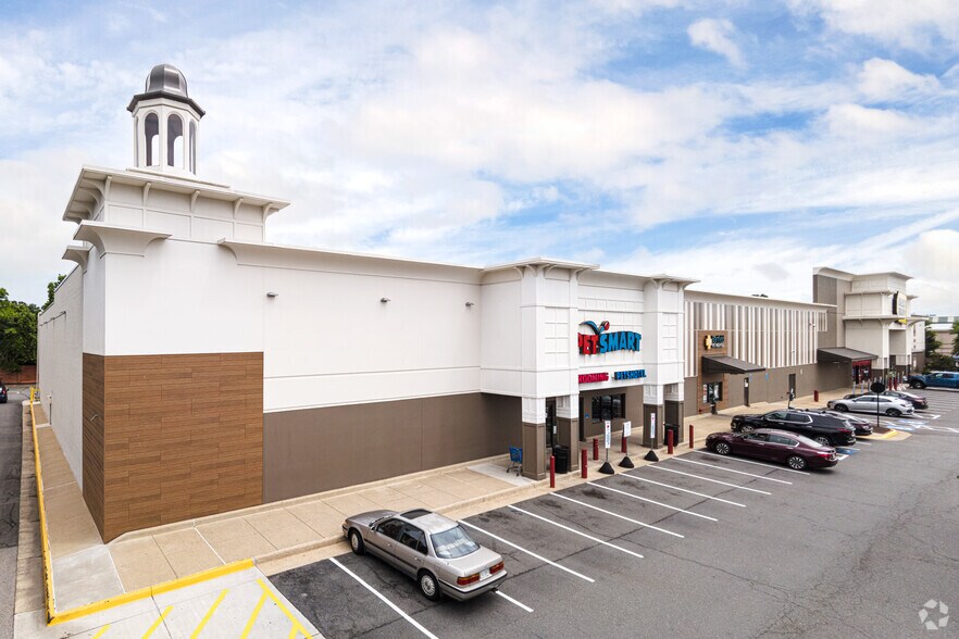 6525-6575 Frontier Dr, Springfield, VA à louer - Photo de l’immeuble – Image 2 sur 9