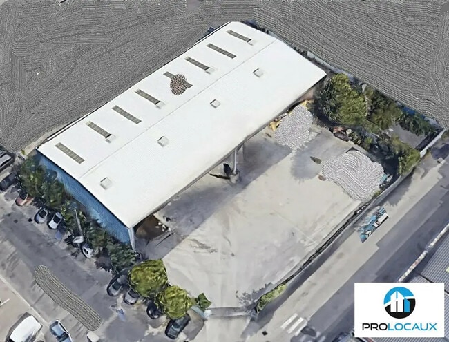 Plus de détails pour Local d’activités à vendre