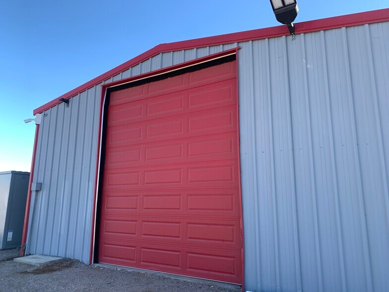 1615 Rainbow Dr, Bullhead City, AZ à louer - Photo de l’immeuble – Image 2 sur 4