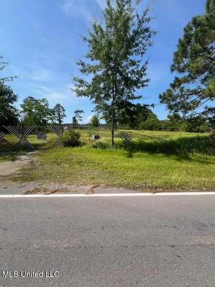 3420 Groveland Rd, Ocean Springs, MS à vendre - Photo de l’immeuble – Image 2 sur 6
