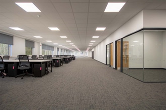 Vulcan Way, Croydon à louer Photo intérieure– Image 1 sur 2