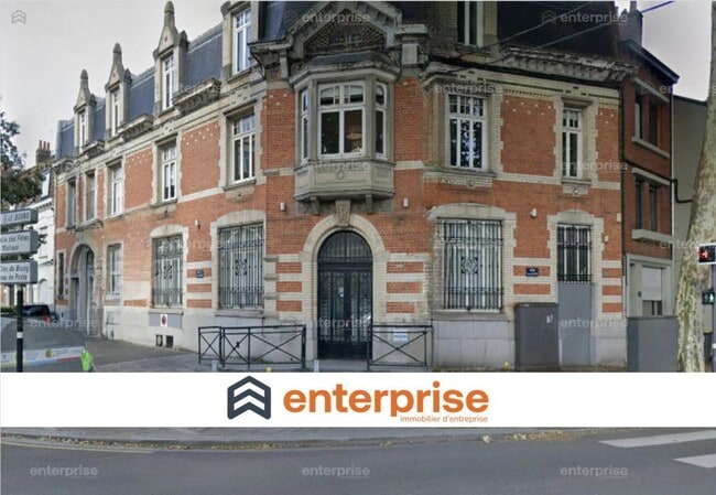 Plus de détails pour Local commercial à louer