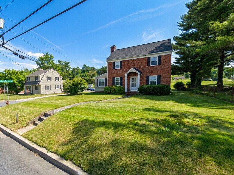 10611 York Rd, Cockeysville, MD à vendre - Photo de l’immeuble – Image 1 sur 7