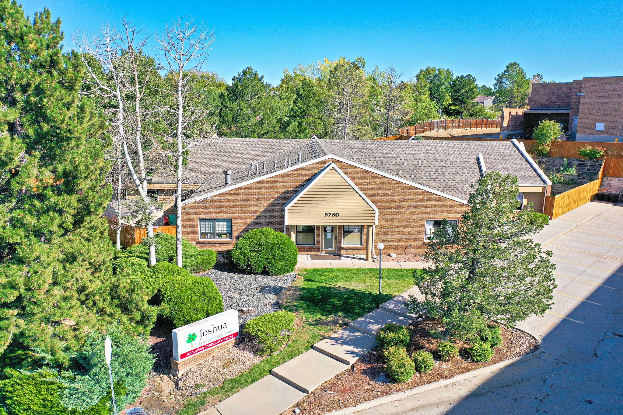 5760 E Otero Ave, Centennial, CO à vendre Photo principale– Image 1 sur 3