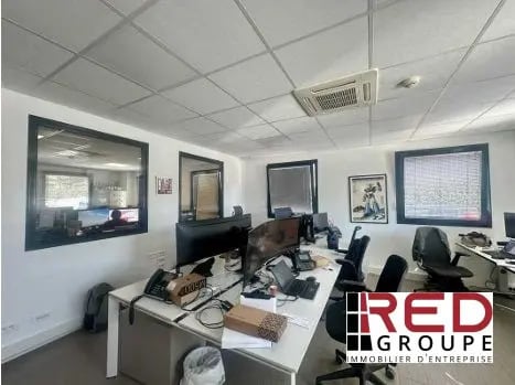 Industriel/Logistique dans Châteauneuf-le-Rouge à louer - Photo intérieure – Image 1 sur 5