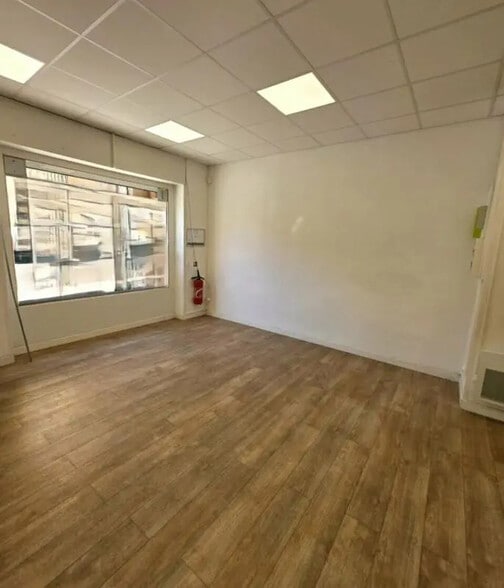 Local commercial dans Nice à vendre - Photo de l’immeuble – Image 3 sur 7