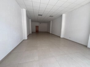 Local commercial dans Sant Feliu de Codines, Barcelona à louer Photo intérieure– Image 2 sur 4