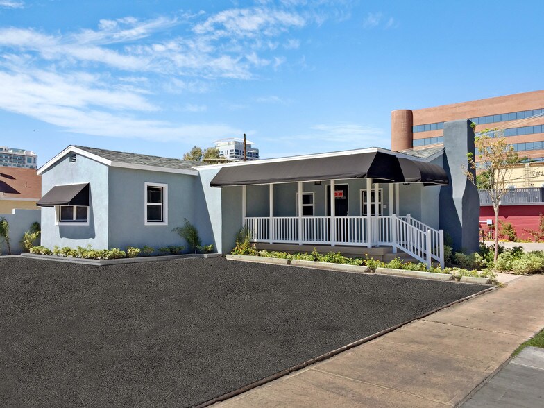 514 E Bonneville Ave, Las Vegas, NV à louer - Photo de l’immeuble – Image 3 sur 19