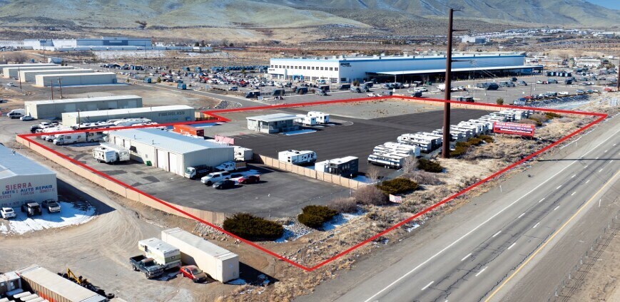 71 Webb Cir, Reno, NV à vendre - Photo de l’immeuble – Image 2 sur 7