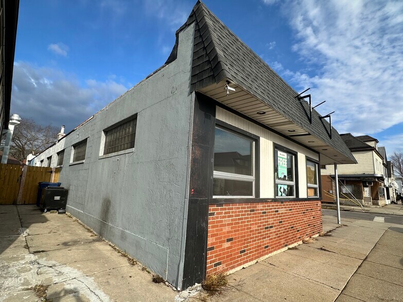 1202 E Lovejoy St, Buffalo, NY à vendre - Photo de l’immeuble – Image 2 sur 15