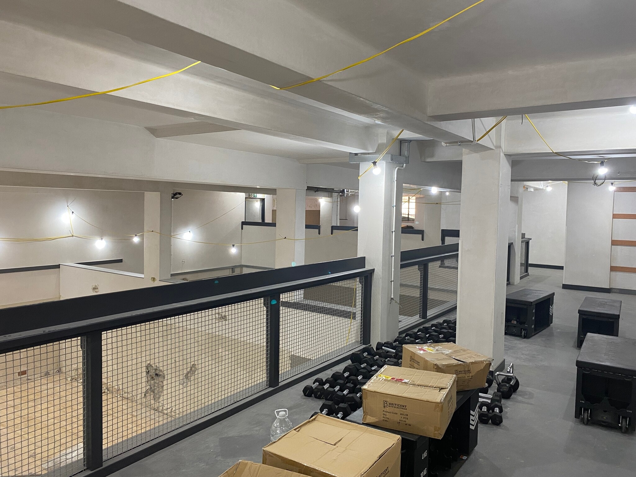 Shepherds Bush Rd, Londres à louer Photo de l’immeuble– Image 1 sur 7