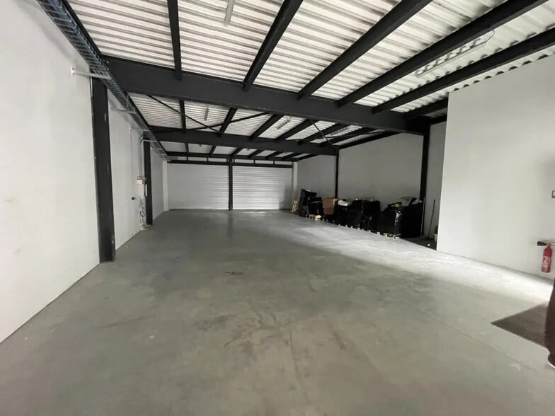 Bureau dans Andrézieux-Bouthéon à louer - Photo intérieure – Image 2 sur 7