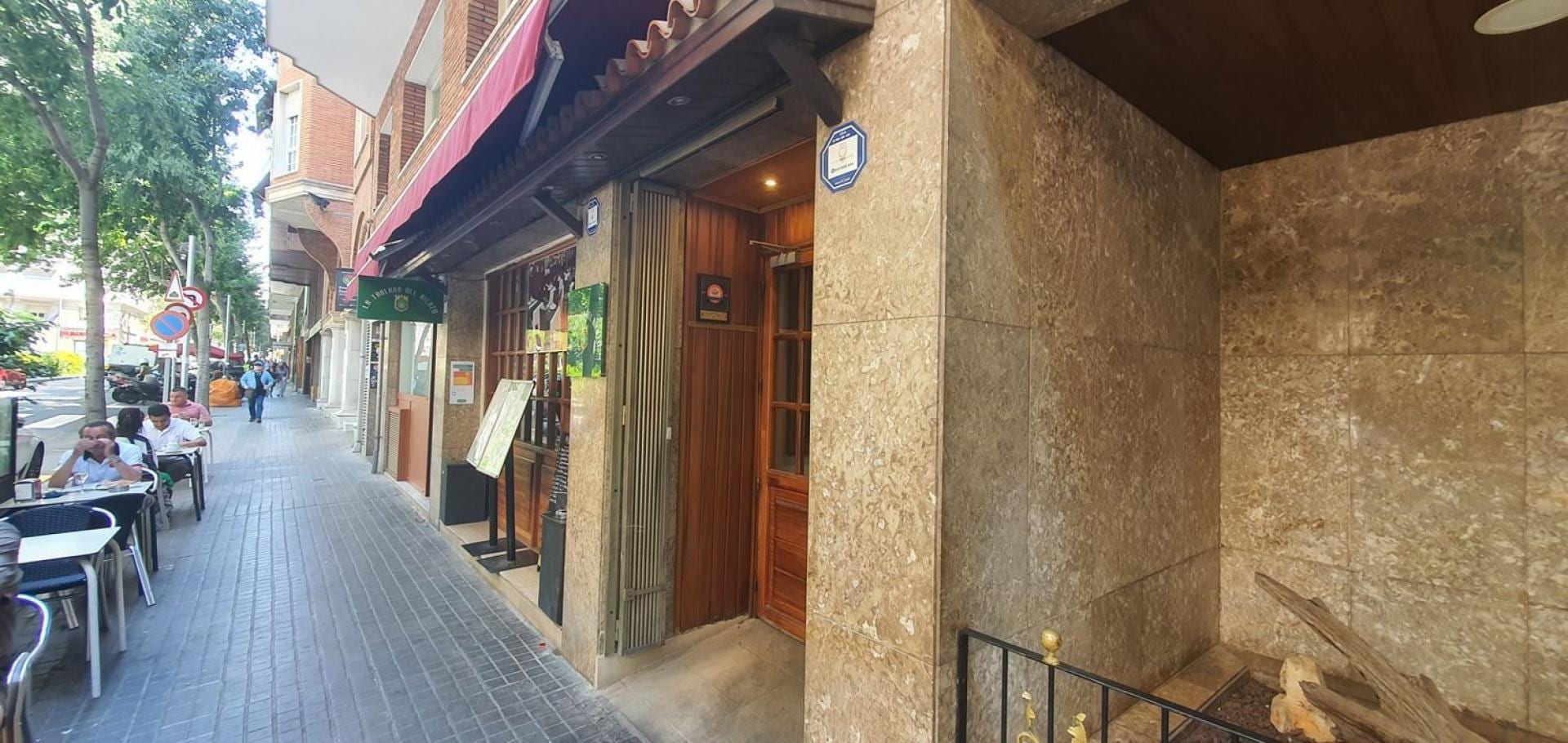 Local commercial dans Barcelone, Barcelona à louer Photo intérieure– Image 1 sur 10