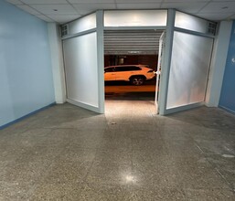 Local commercial dans Santa Coloma de Gramenet, Barcelona à louer Plan d’étage– Image 1 sur 5