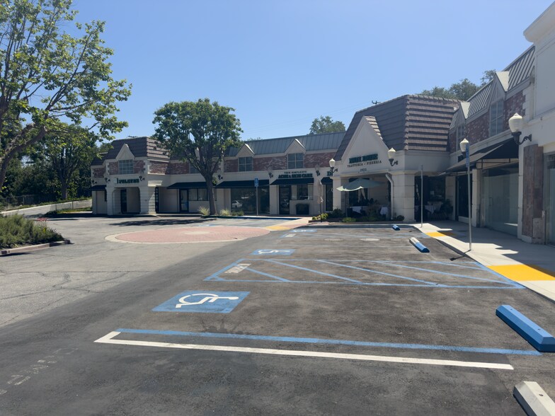 29020 Agoura Rd, Agoura Hills, CA à louer - Photo de l’immeuble – Image 3 sur 4