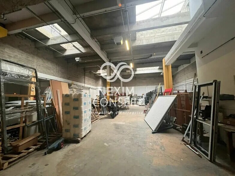 Local d’activités dans Aulnay-sous-Bois à louer - Photo de l’immeuble – Image 2 sur 11