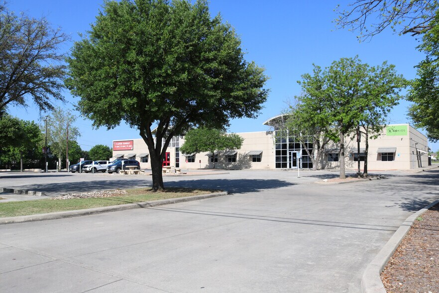8531 W Loop 1604 N, San Antonio, TX à vendre - Photo de l’immeuble – Image 2 sur 18