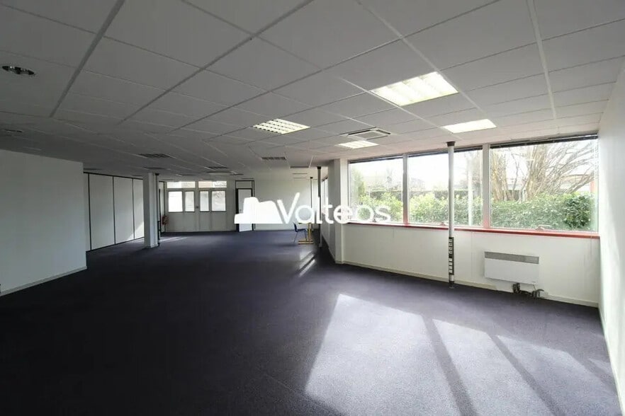 265 Rue De La Découverte, Labège à louer - Photo de l’immeuble – Image 2 sur 7