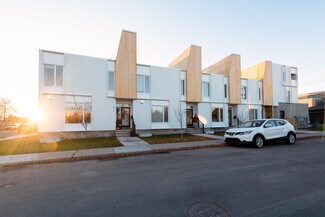 Plus de détails pour 2104 5 Ave NW, Calgary, AB - Logement à vendre