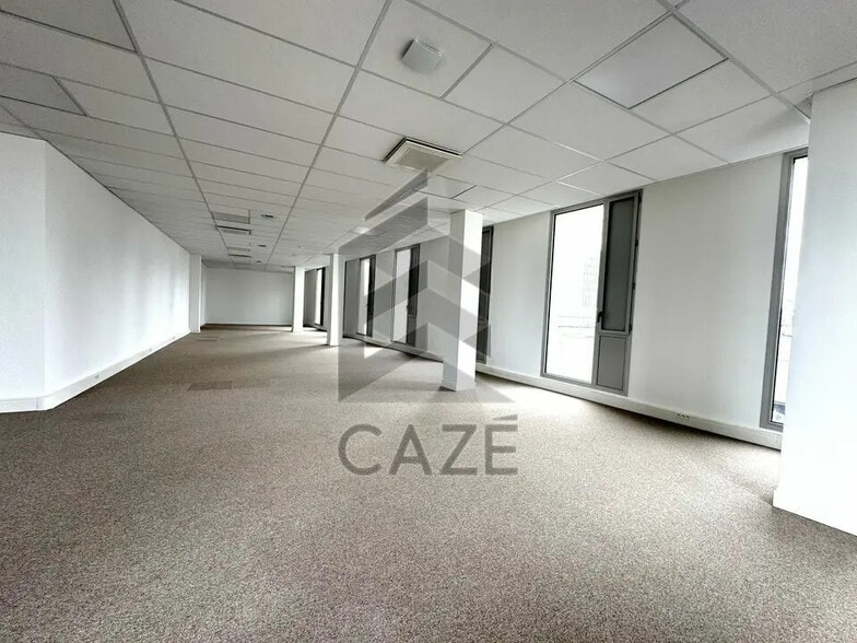 Bureau dans Bordeaux à louer - Photo intérieure – Image 3 sur 6