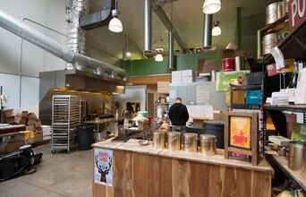 1630-1670 SE 3rd Ave, Portland, OR à louer Photo intérieure– Image 1 sur 3