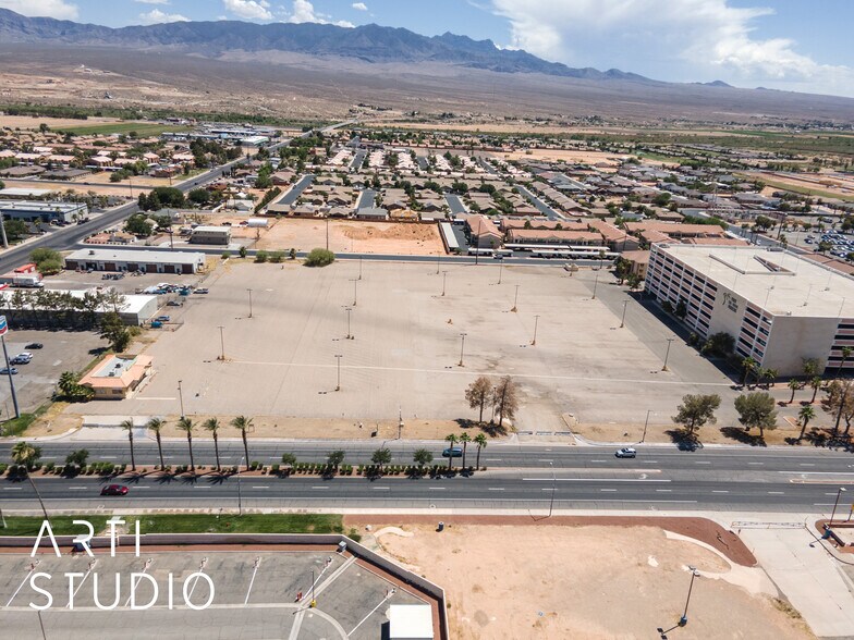 820 W Mesquite Blvd, Mesquite, NV à vendre - Photo de l’immeuble – Image 2 sur 20