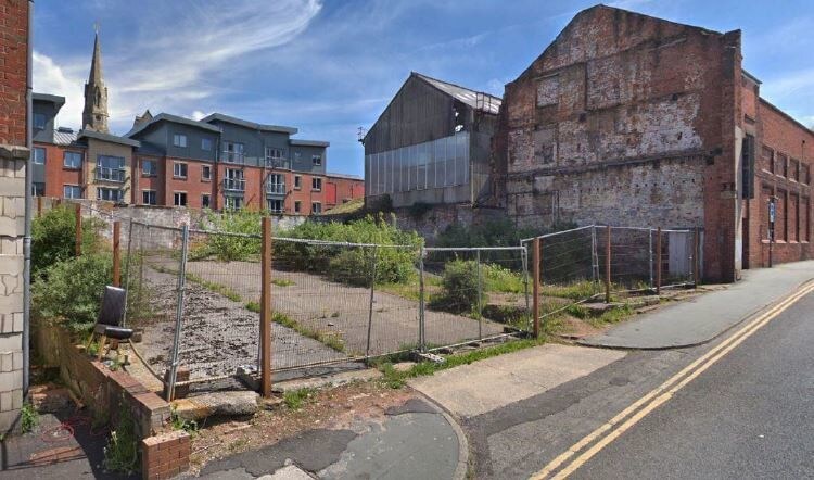 33 Manchester Rd, Preston à vendre - Photo principale – Image 1 sur 2