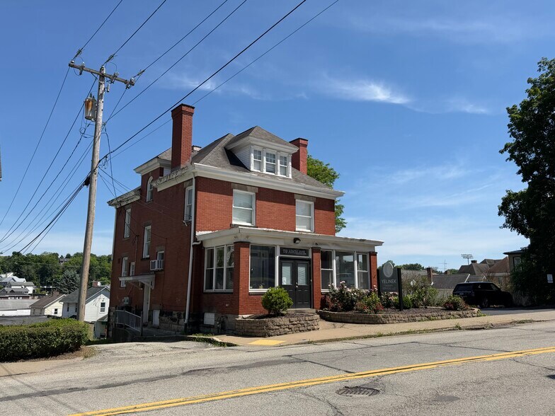 119 Arch Ave, Greensburg, PA à vendre - Photo de l’immeuble – Image 1 sur 18