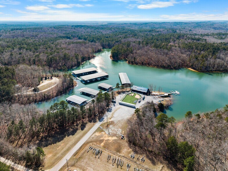 1155 Marina Rd, Elberton, GA à vendre - Photo de l’immeuble – Image 3 sur 24