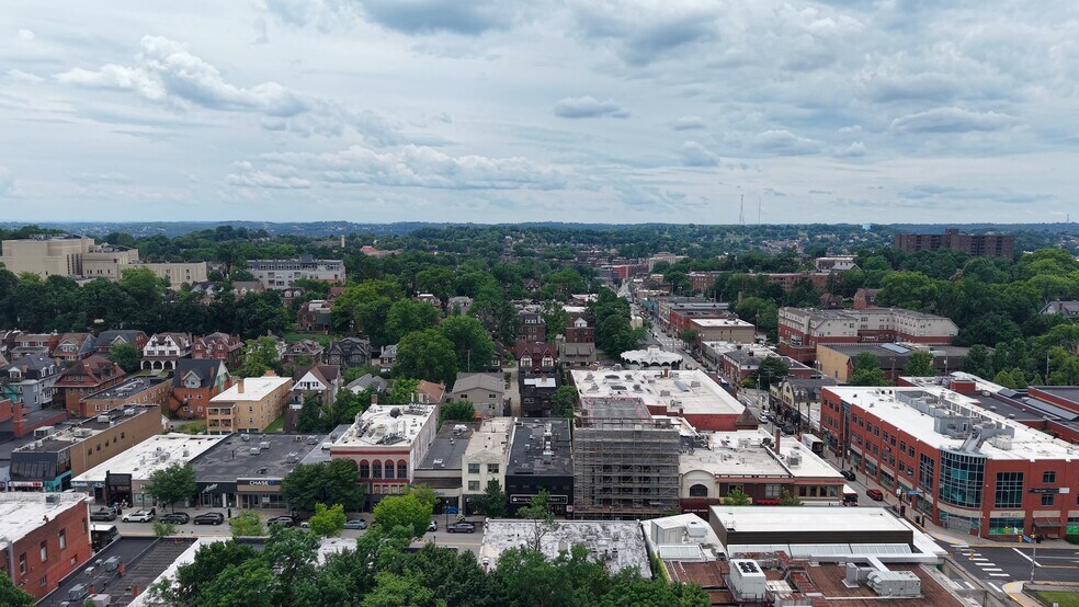 5818 Forbes Ave, Pittsburgh, PA à vendre - Vidéo sur l’annonce professionnelle – Image 3 sur 36