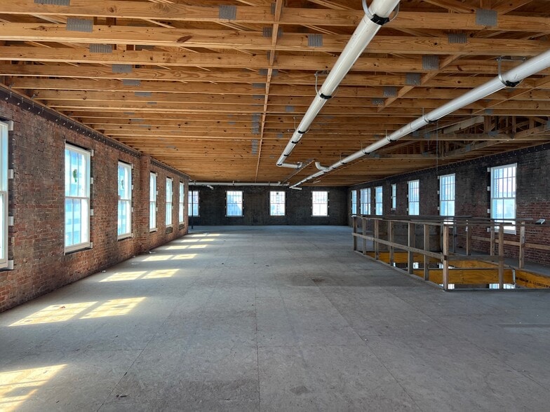 700 Cotton St, Shreveport, LA à louer - Photo intérieure – Image 3 sur 7