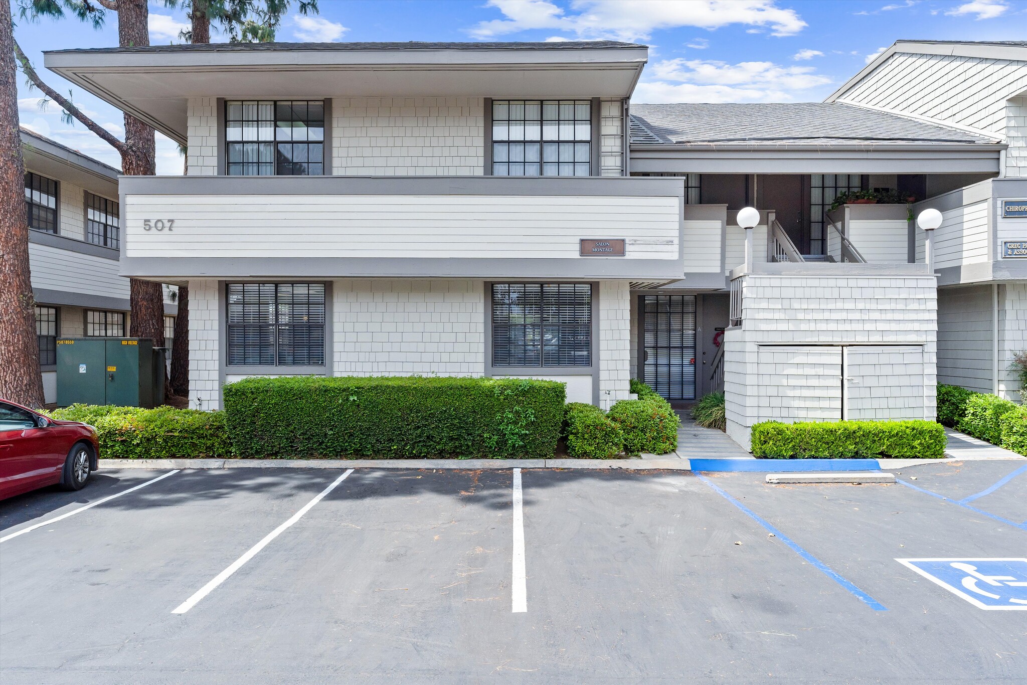 507 E 1st St, Tustin, CA à louer Photo de l’immeuble– Image 1 sur 17