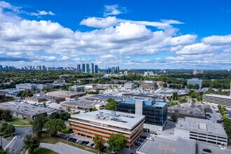 1 Valleybrook Dr, Toronto, ON - Vue aérienne vue de carte