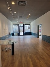 689-697 Belmont St, Belmont, MA à louer Photo intérieure– Image 2 sur 5