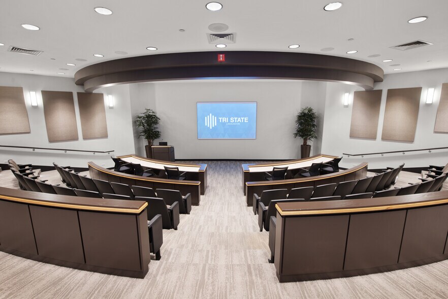 300 Tri State International, Lincolnshire, IL à louer - Photo intérieure – Image 3 sur 14