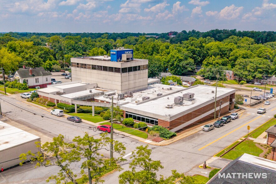 Emory Health 10% Cap 62kSF NNN Portfolio portefeuille de 3 biens à vendre sur LoopNet.fr - Photo de l’immeuble – Image 3 sur 8