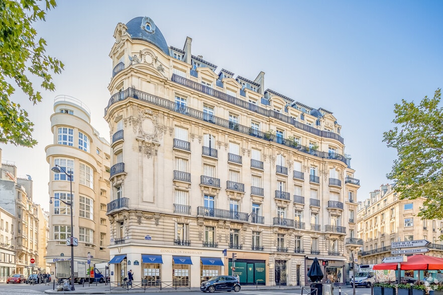 130 Rue De La Pompe, Paris à louer - Photo de l’immeuble – Image 2 sur 2