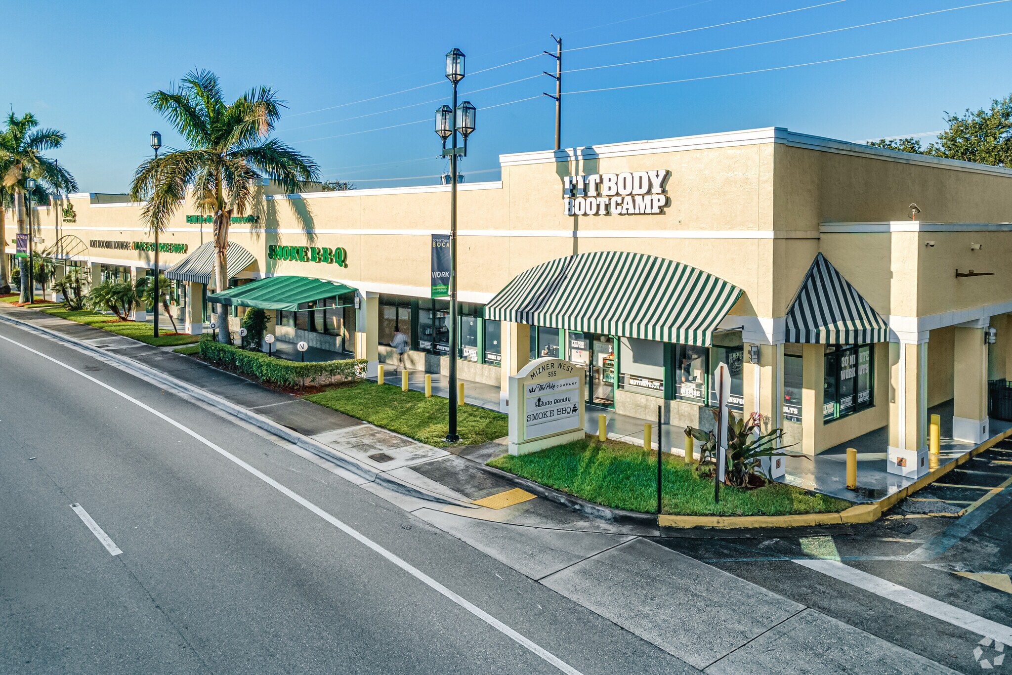 555 N Federal Hwy, Boca Raton, FL à louer Photo de l’immeuble– Image 1 sur 10